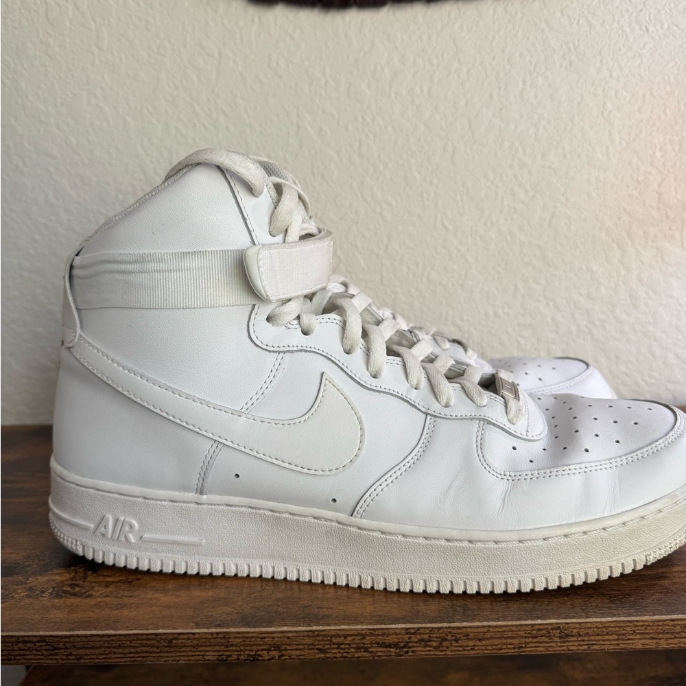 Nike Air Force 1 High '07 White Sneaker Casual Shoes Men's SZ 15 - Picture 4 of 16